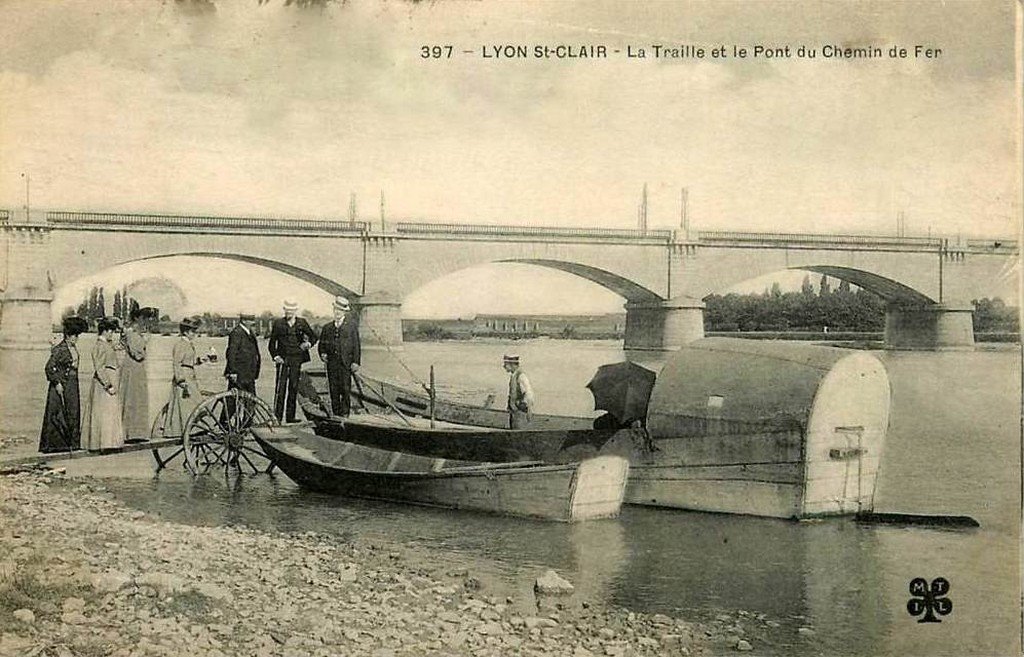Lyon-Saint-Clair 69  3-05-14.jpg