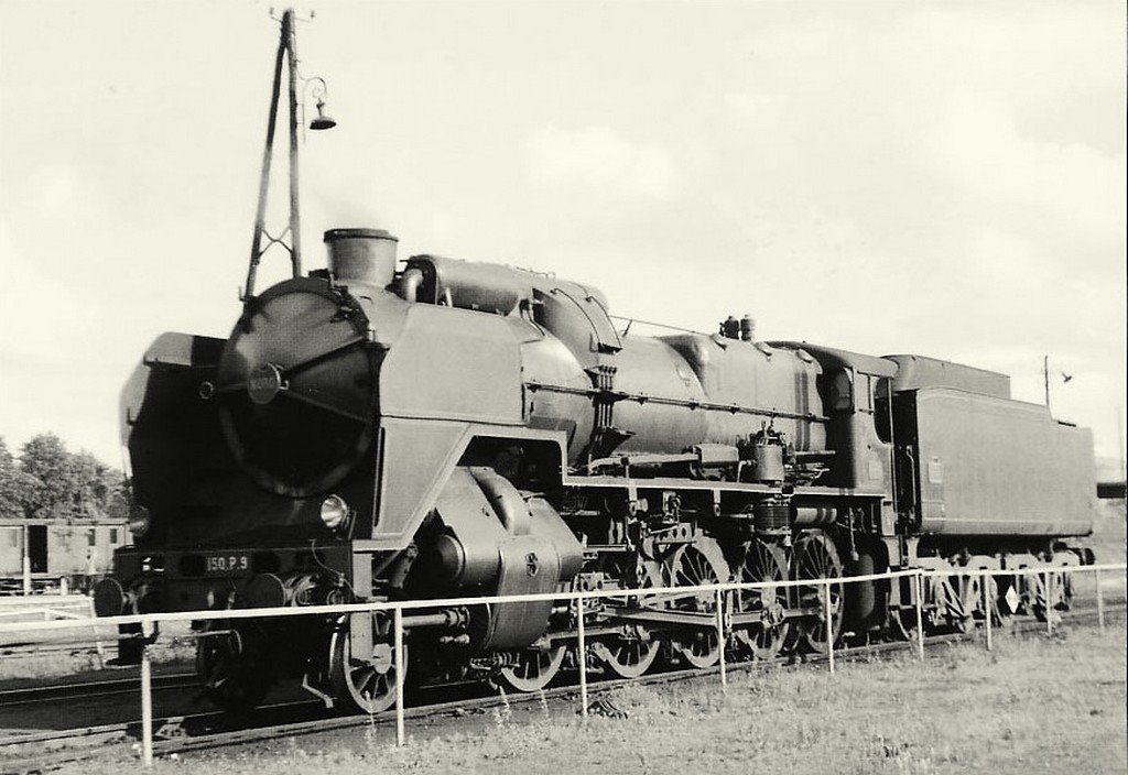 Loco SNCF 150 P 9.jpg