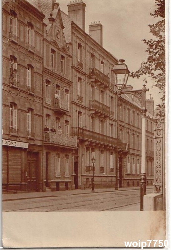 Enseigne Lecompte d.JPG