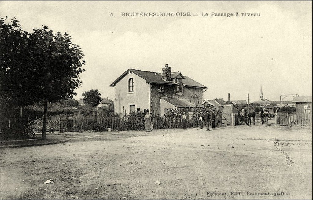 Bruyères-sur-Oise PN 95  18-08-14.jpg