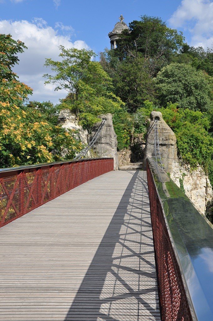 Parc des Buttes Chaumont 12.jpg