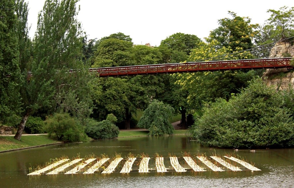 Parc des Buttes Chaumont 15.jpg