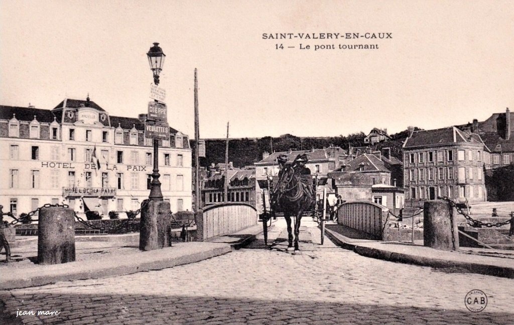 Saint-Valéry-en-Caux - Le Pont tournant.jpg