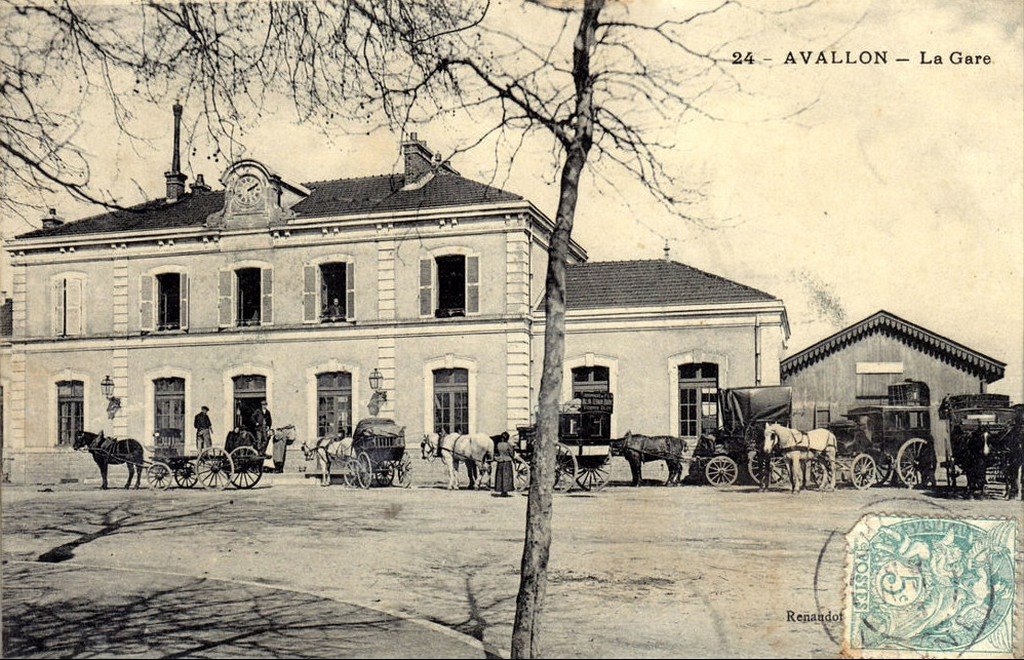 Avallon 89  1-1-18.jpg