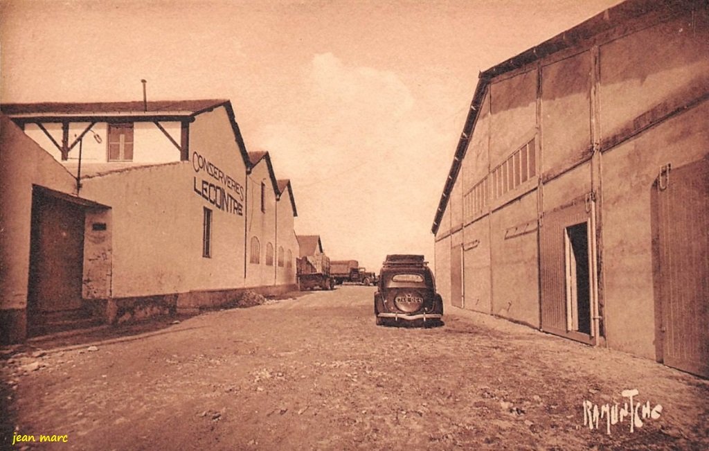 L'Herbaudière - Conserveries Lecointre (définitivement fermées en 1967).jpg