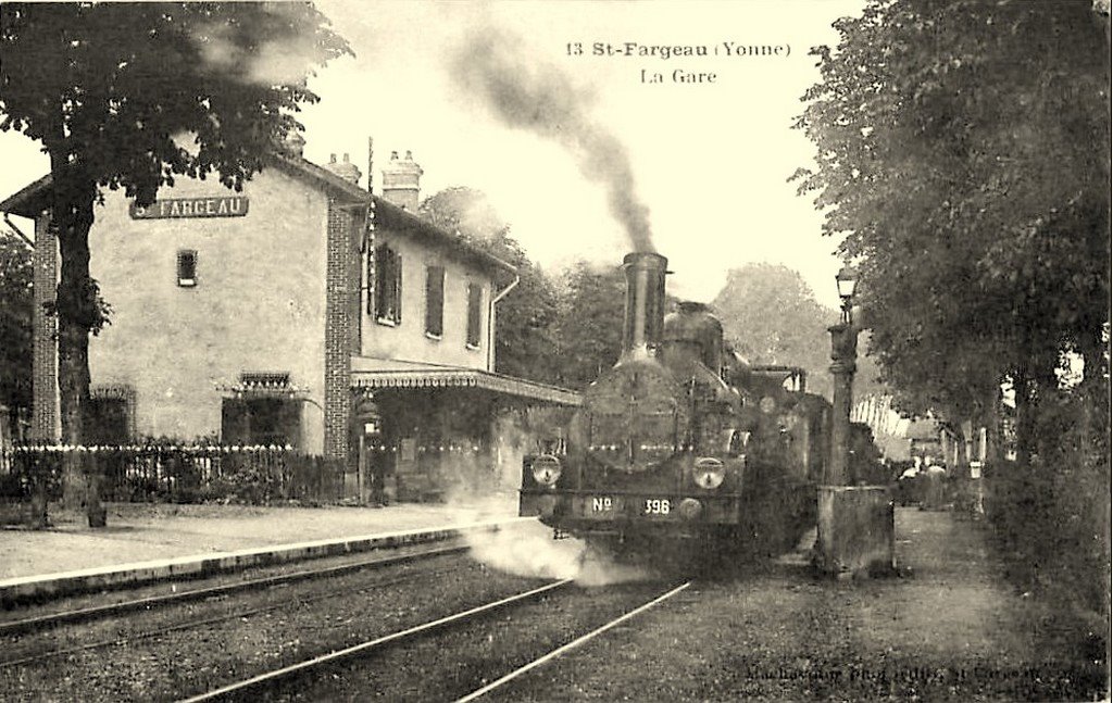Saint-Fargeau 89  13-4-16.jpg