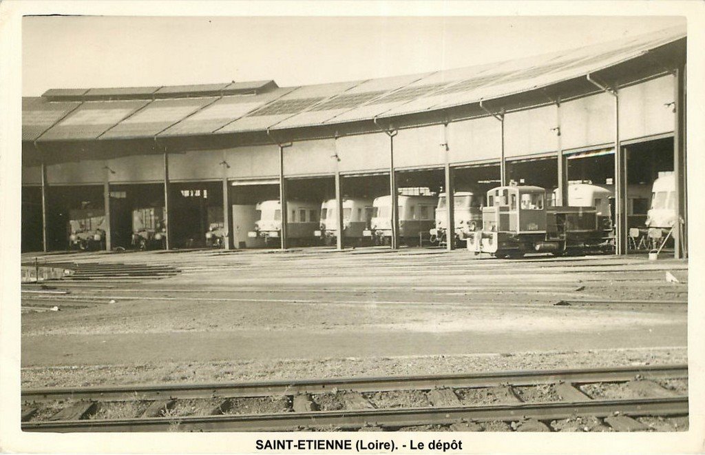 Saint-Etienne - le dépôt vers 1960-42  3-3-15.jpg