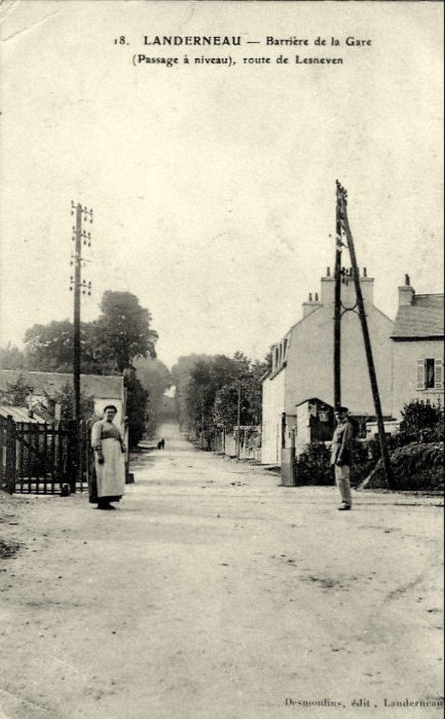 Landerneau PN 29  4-9-14.jpg