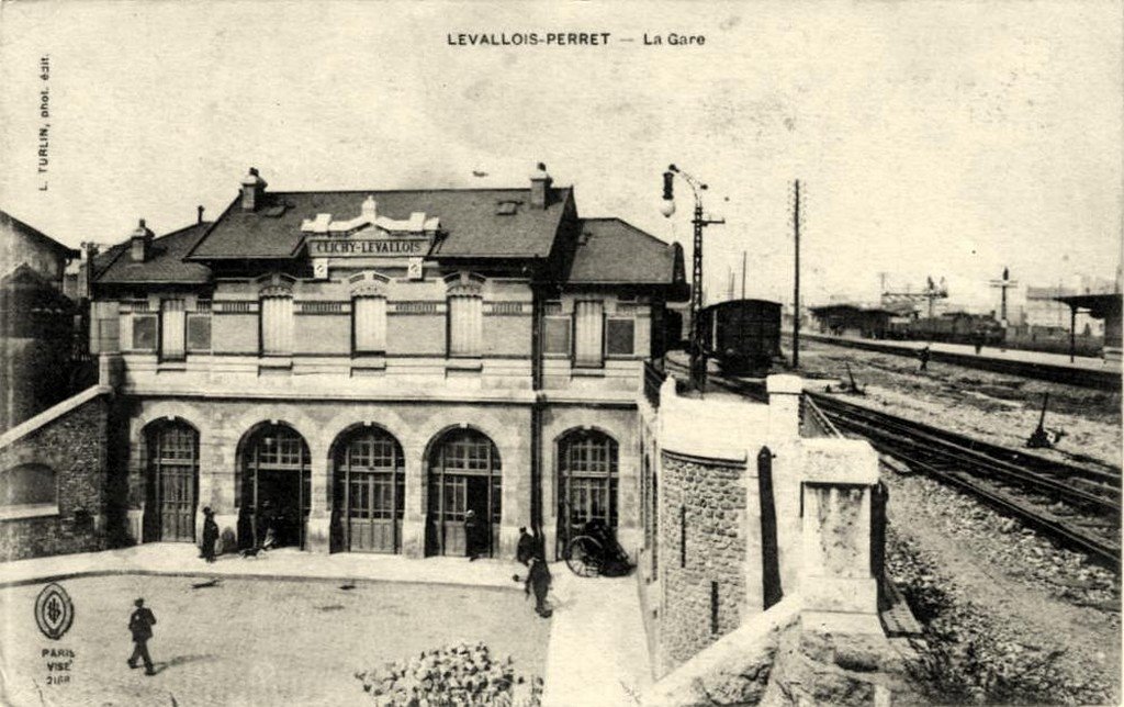 Clichy-Levallois 92  1-1-18.jpg