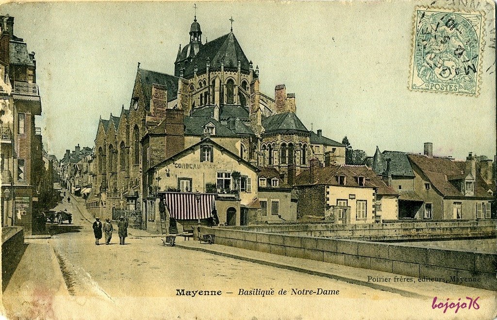 53-Mayenne-Basilique de N.D..jpg