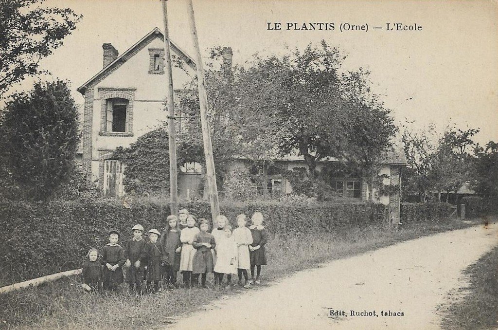 Z - Le Plantis.jpg