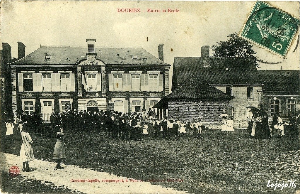 62-Douriez-Mairie et école.jpg