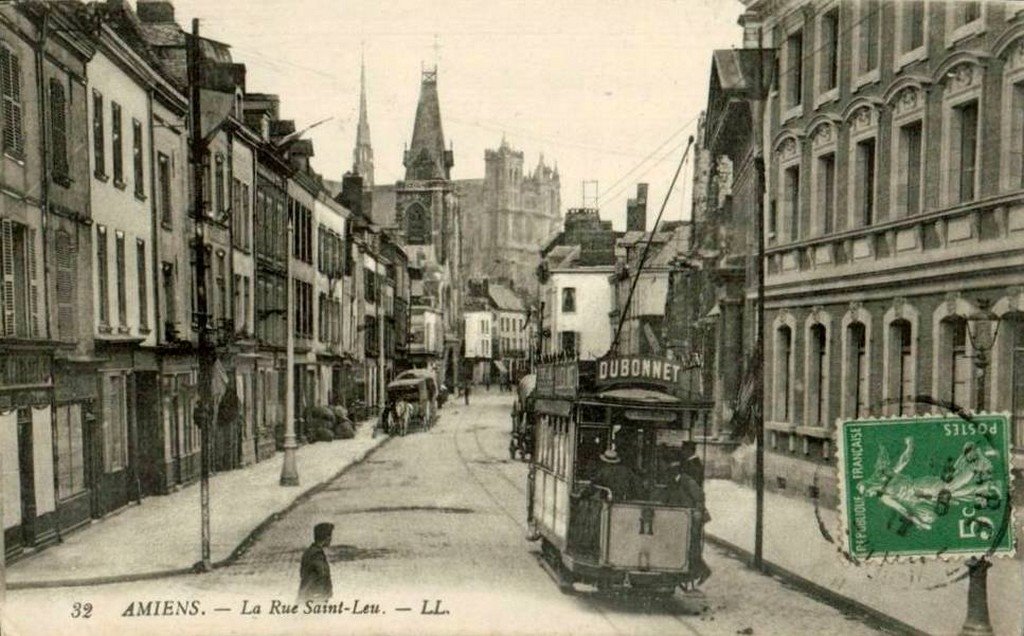 Amiens - tram 32 80  16-2-13.jpg
