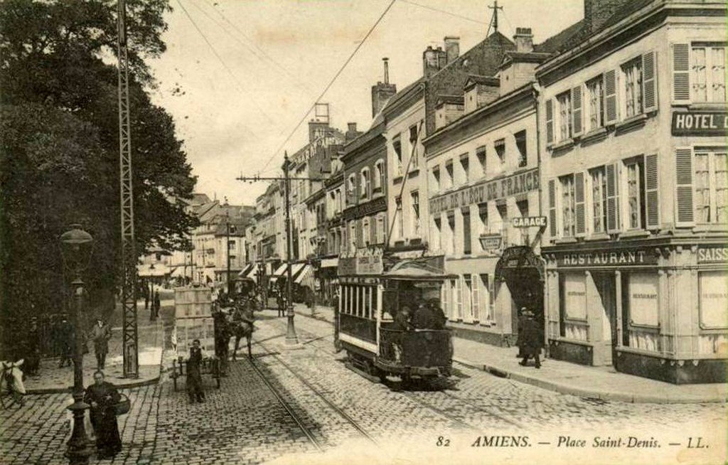 Amiens - tram 80..jpg