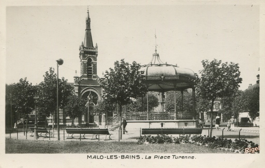 59-Malo-les-Bains - La Place Turenne - Editions Fauchois Béthune.jpg