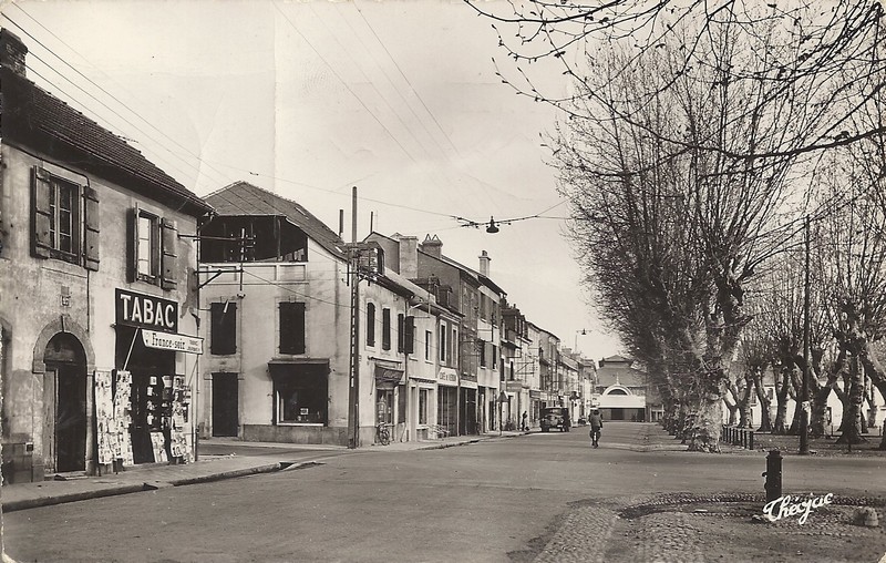 Place du Foirail à Tarbes.jpg