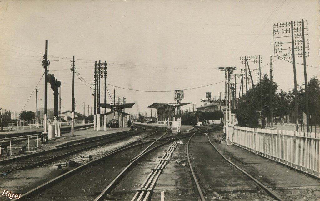 13-Miramas (Bouches-du-Rhône) - La gare - Sinistrée cent pour cent - A Tardy Photo-Editeur.jpg