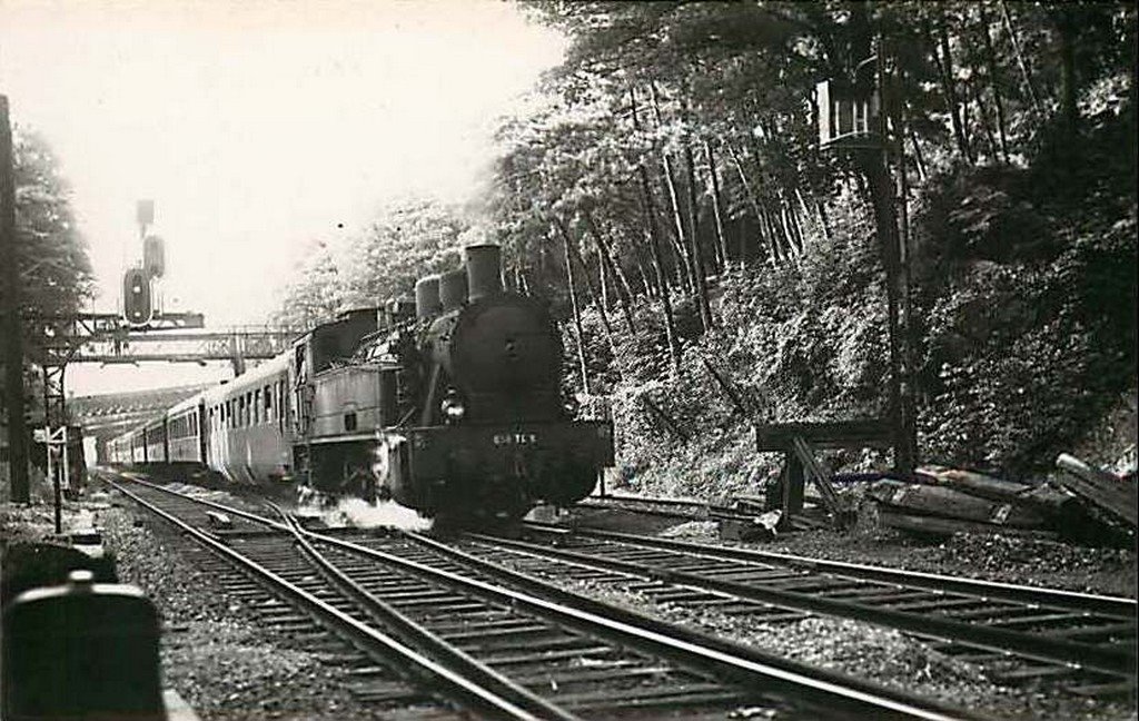 Paris  Buttes-Chaumont en 1960 75.jpg