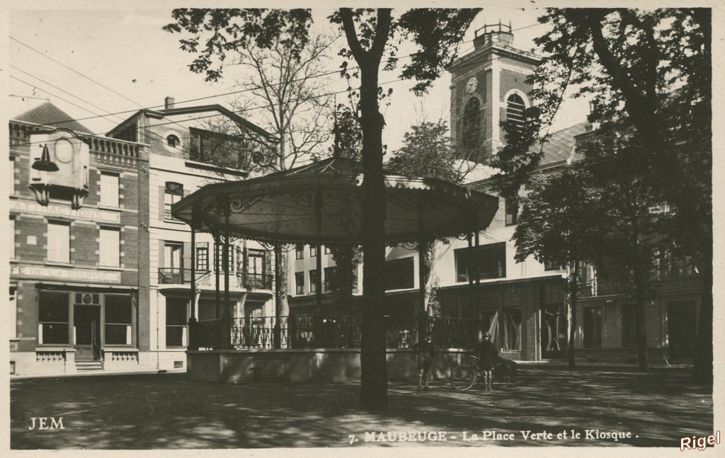 59-Maubeuge - Place verte et kiosque - 7 - JEM Editeur J Mercier Hautmont.jpg