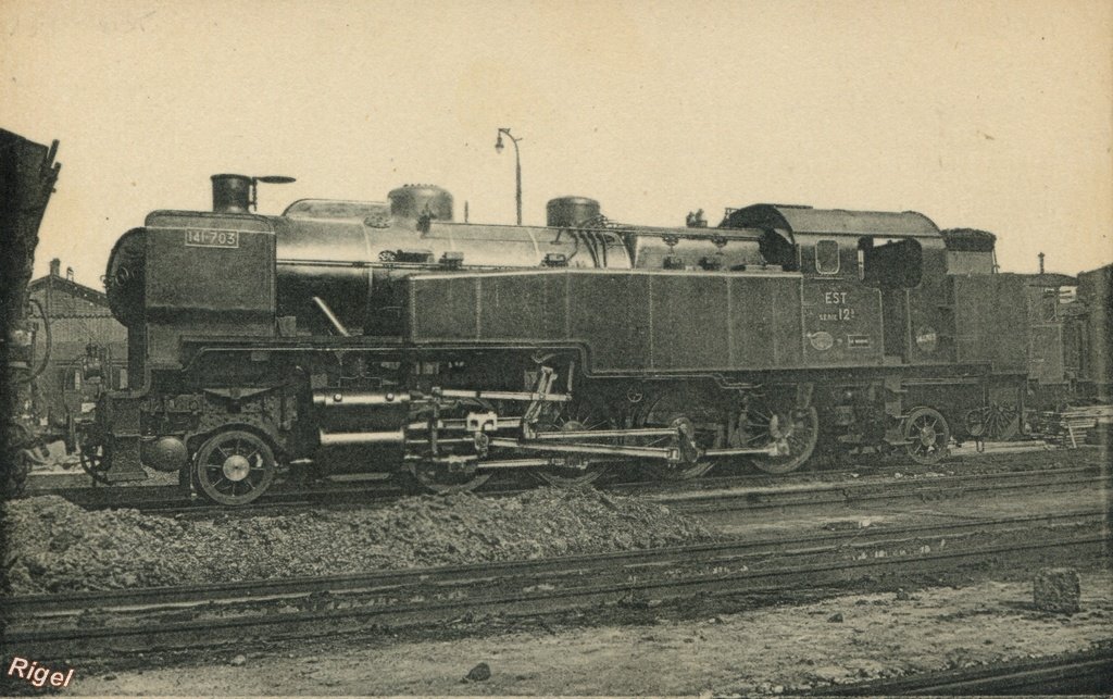 0-Loco-Machine-Tender 141 TC 703.jpg