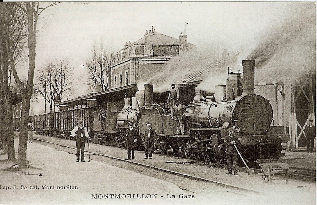 Montmorillon (86).jpg