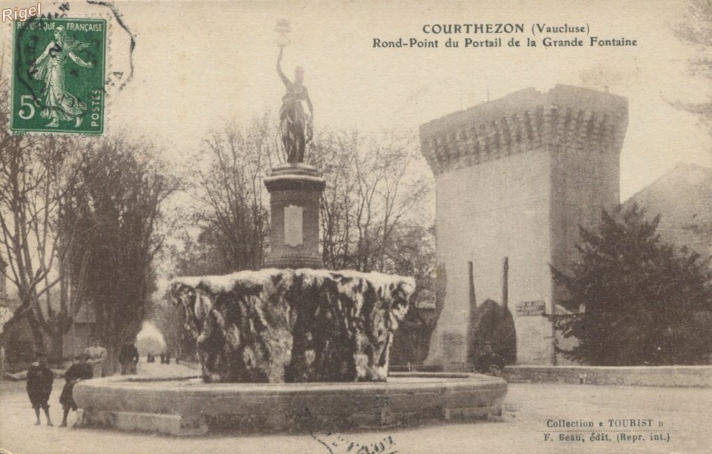 84-Courthézon - Rond-Point.jpg