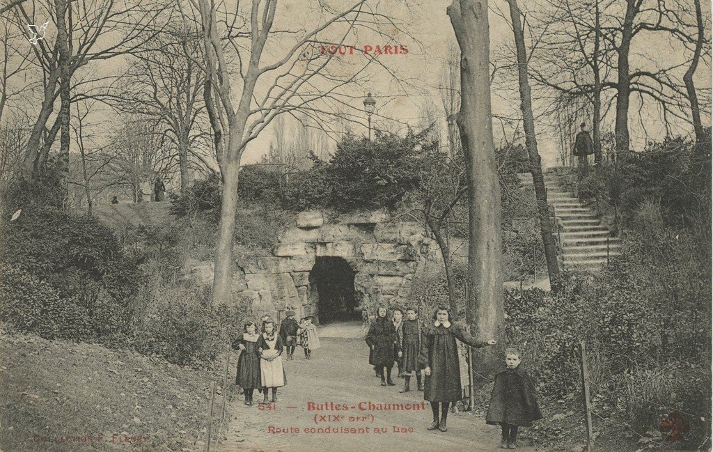 Z - 541 - Buttes Chaumont - route conduisant au Lac.jpg