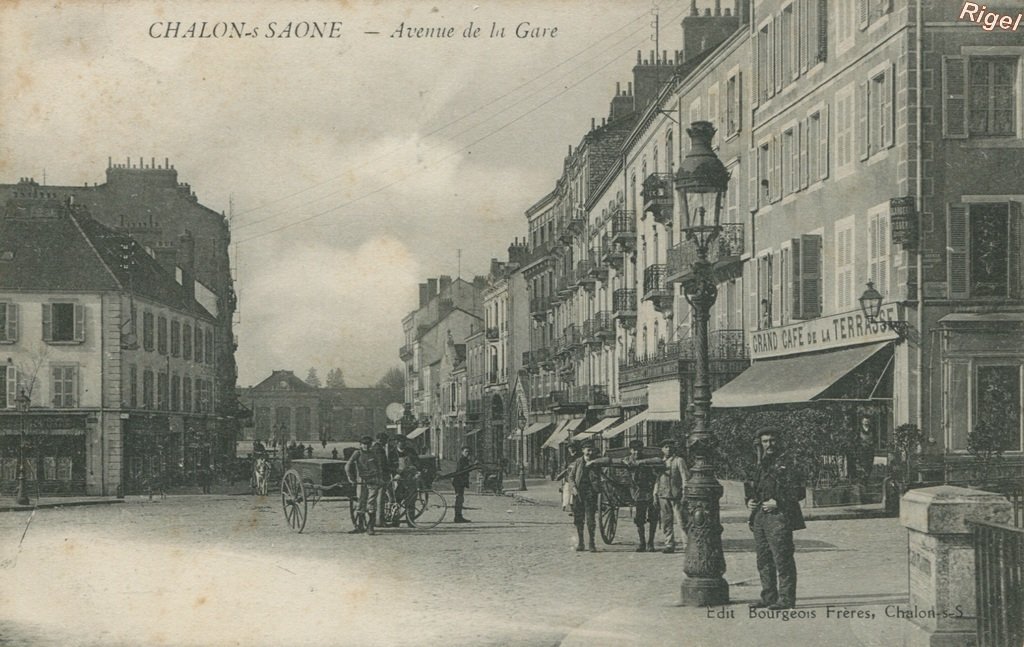 71-Chalon - Avenue de la gare - Edit Bourgeois Frères.jpg