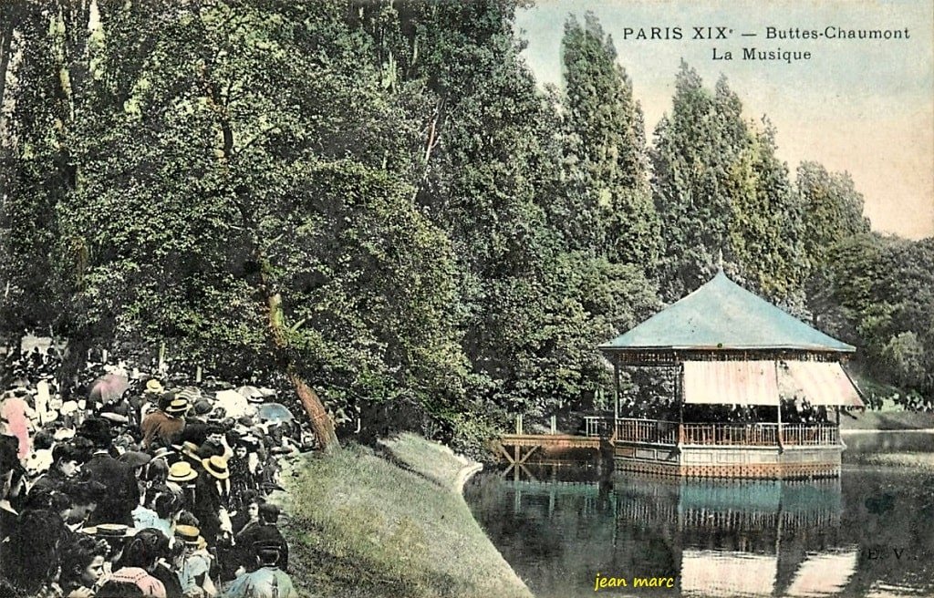 00 Buttes Chaumont - La Musique (version non tronquée).jpg