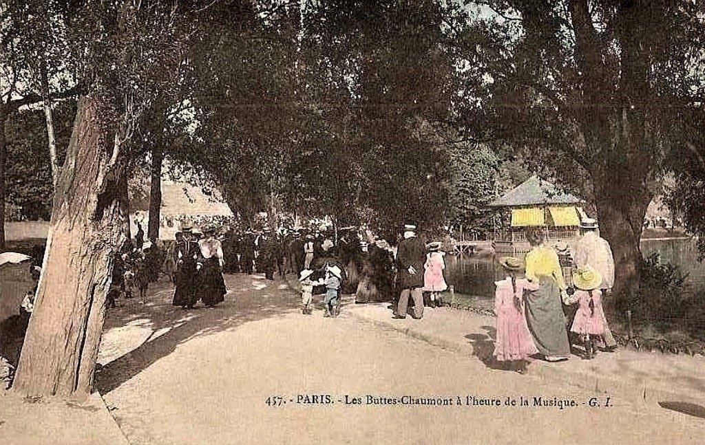 Les Buttes Chaumont à l'heure de la Musique.jpg