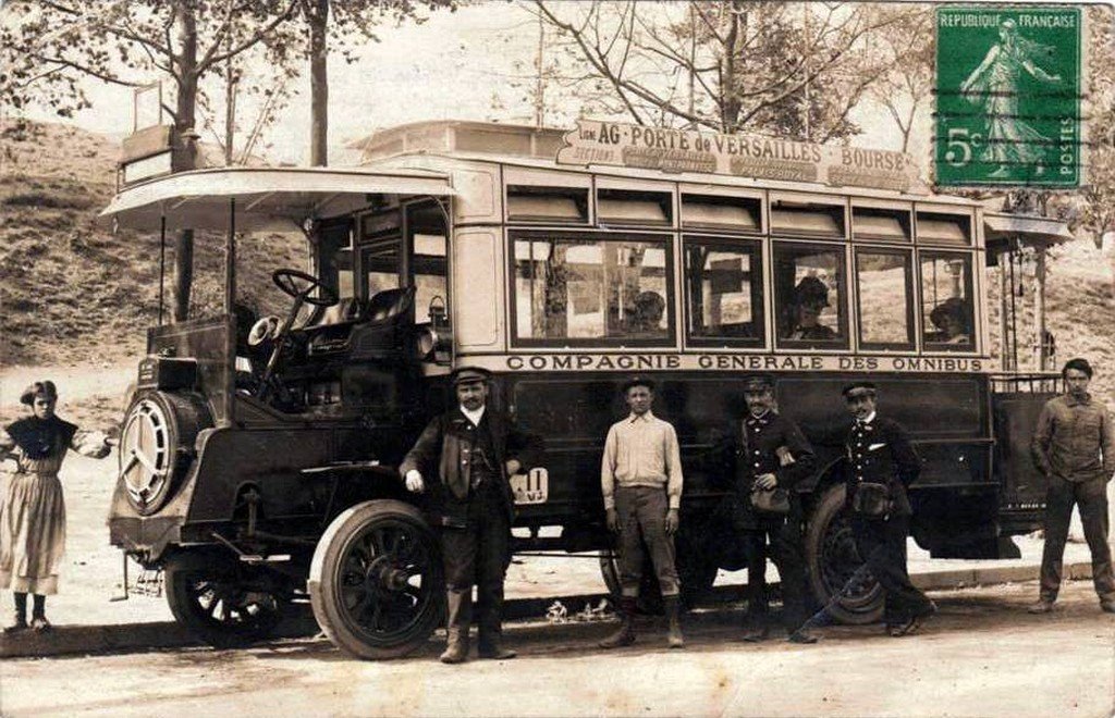 Autobus AG Porte de Versailles - Bourse.jpg