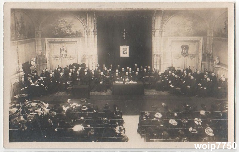 Religieux d.JPG