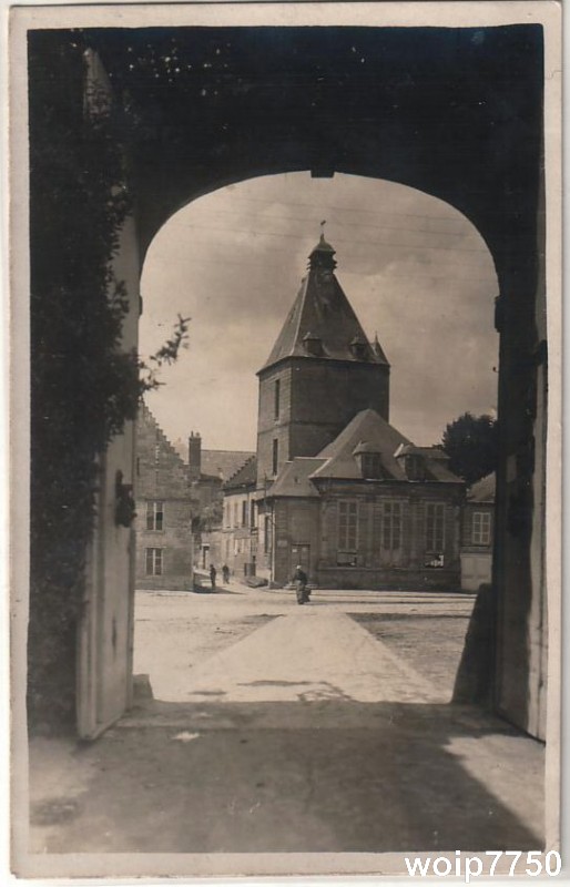 Mairie arche d.JPG
