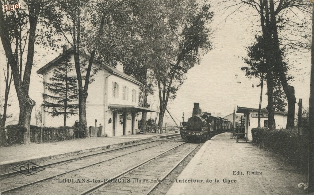 70-Loulans-les-Forges - Intérieur de la Gare - CLB - Edit Rivière.jpg