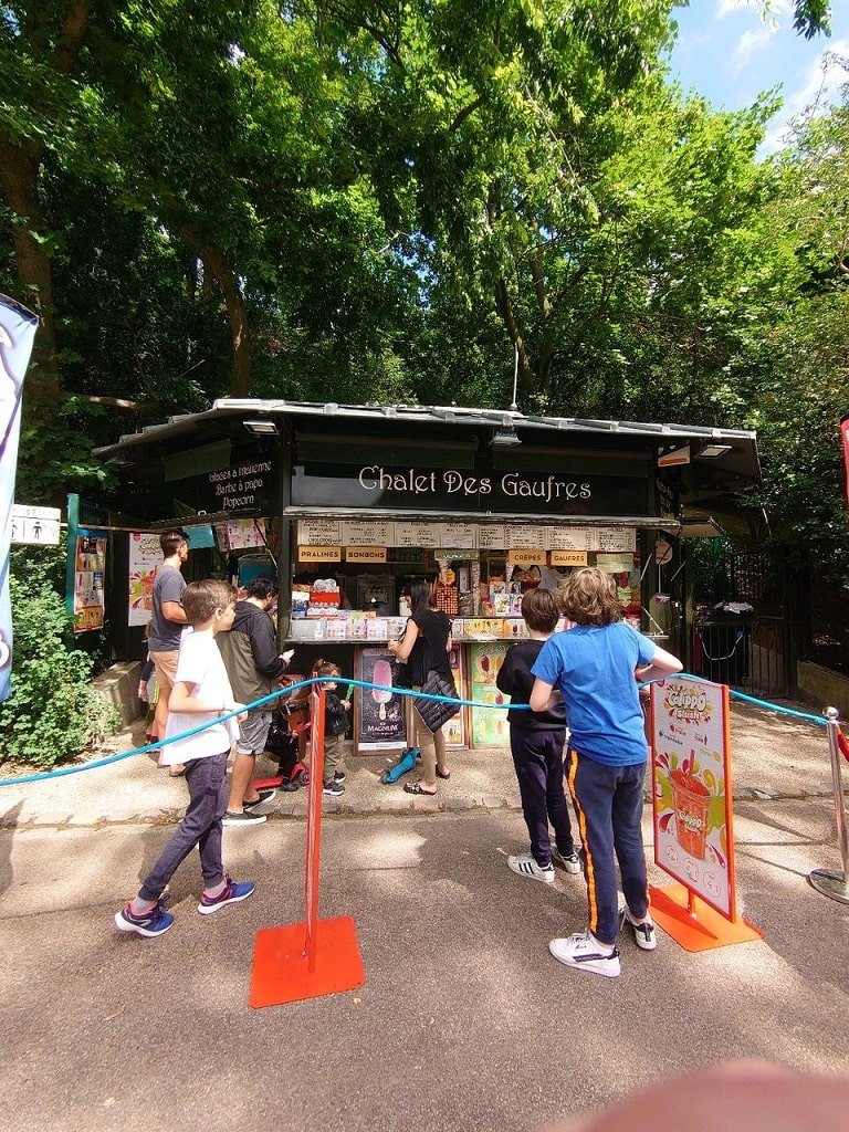 Parc des Buttes Chaumont Chalet des gaufres 3.jpg