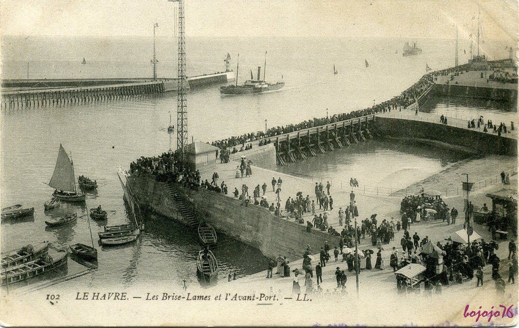 76-Le Havre-Brise lames et avant port.jpg