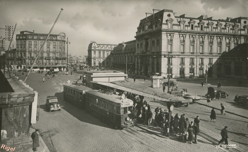 33-Bordeaux _Gironde _ La Gare Saint-Jean - 33_999_55 Editions La Cigogne.jpg