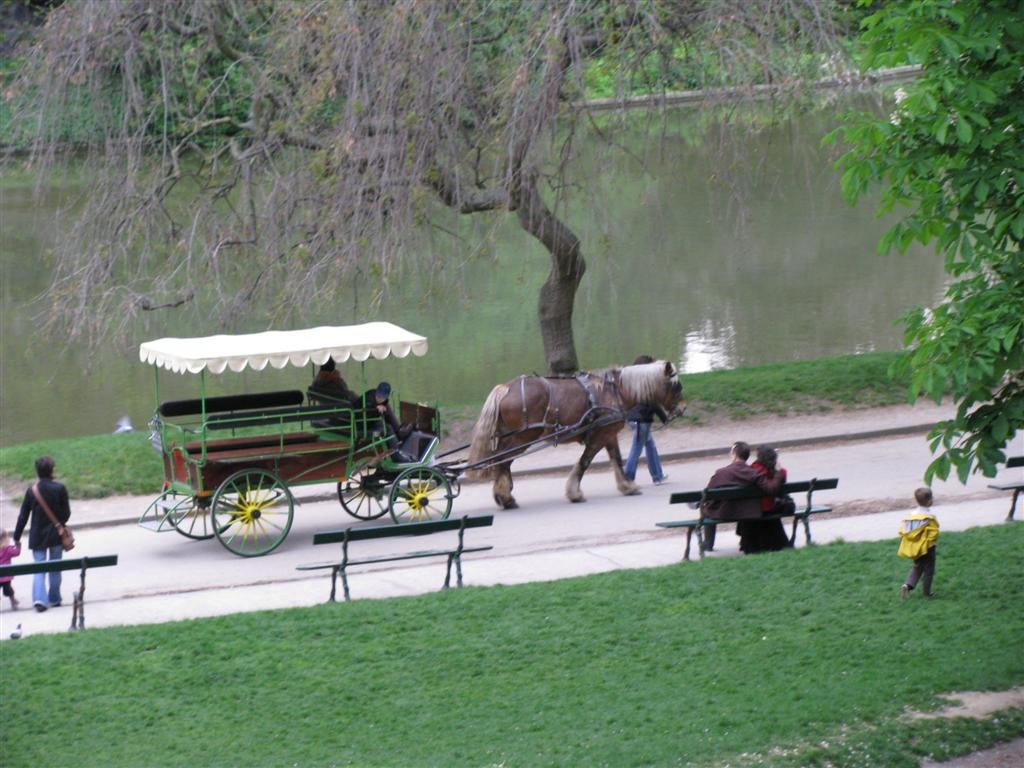 Parc des Buttes Chaumont 66.jpg