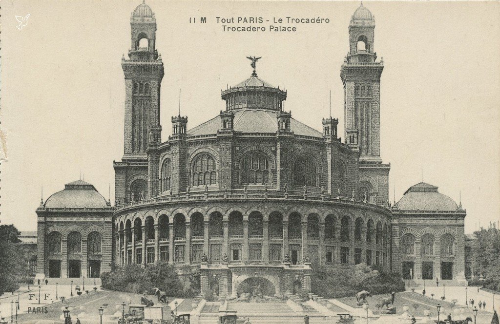 Z - 11 M - Le Trocadéro.jpg