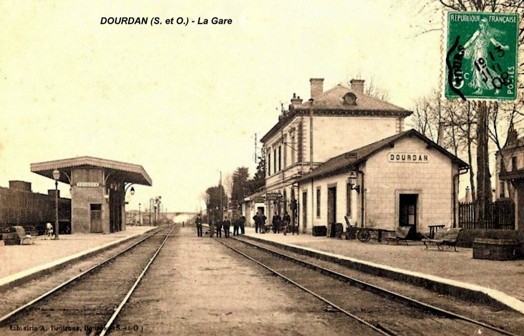 Dourdan (12)  91.jpg