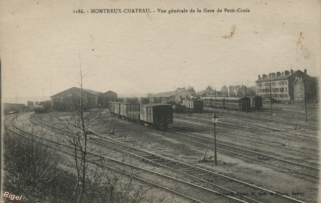 90-Montreux-Chateau - Vue Générale Gare Petit-Croix - 1186 Edition E Mayer.jpg