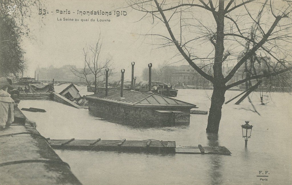 Z - 33 - La Seine au Quai du Louvre.jpg