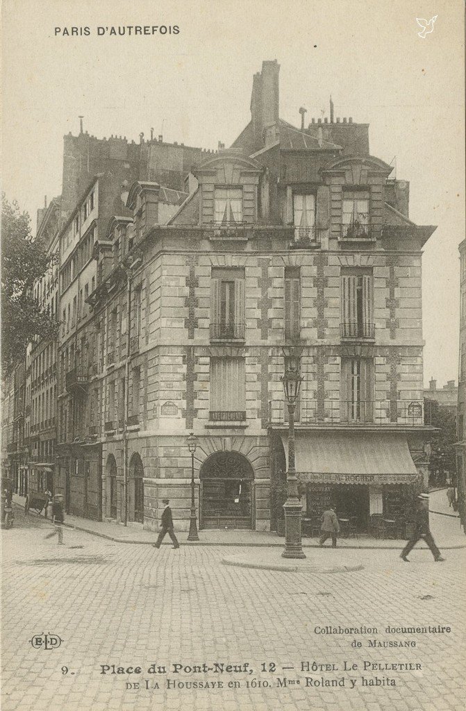 A - 9 - Place du Pont-Neuf.jpg