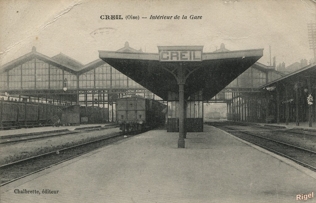 60-Creil - Intérieur de la Gare.jpg
