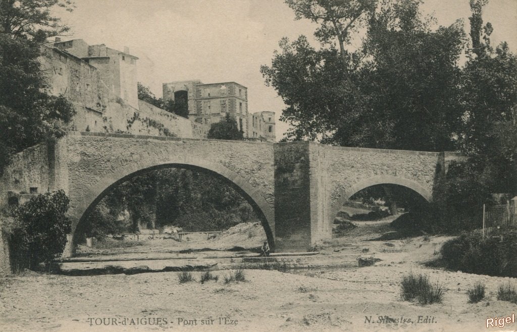 84-La-Tour-D-Aigues - Pont sur l-Eze - N Silvestre, Edit.jpg