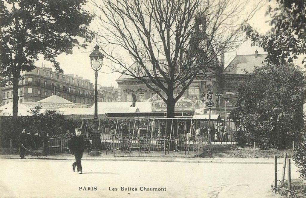 Paris - Buttes-Chaumont - Les Balançoires.jpg