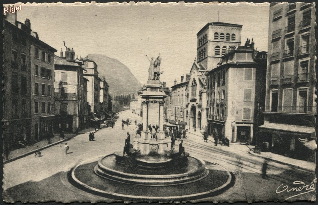 38 - Grenoble.jpg