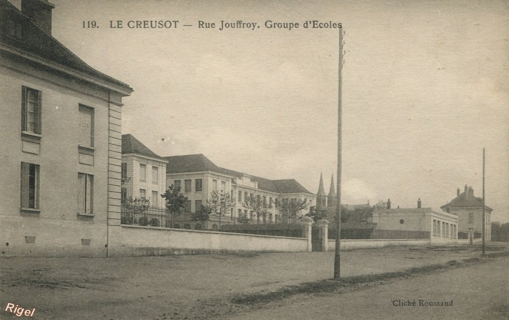 71-Le-Creusot - Rue Jouffroy Groupe d'Ecoles - 119 Cliché Roussaud - BF.jpg