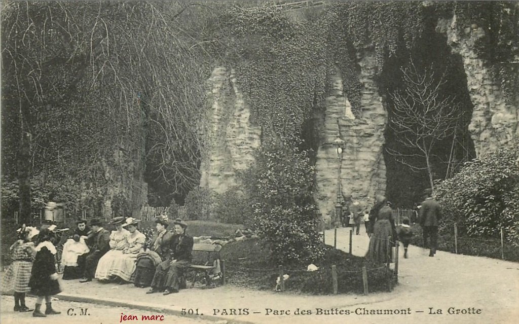 00 Parc des Buttes-Chaumont - La Grotte.jpg