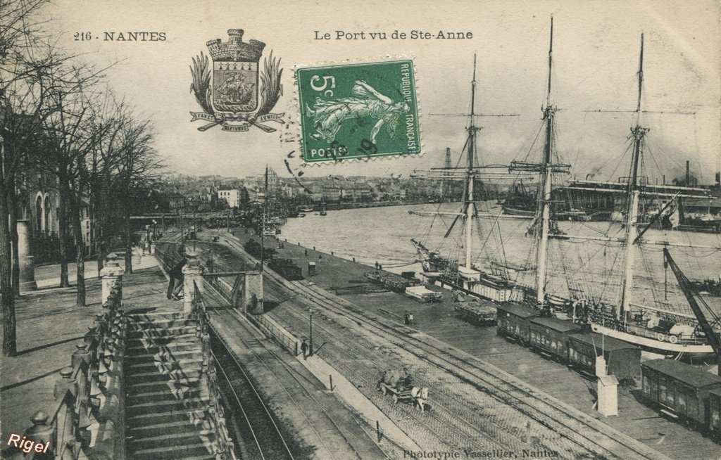 44-Nantes - Le Port vu de Ste-Anne - 216 Phototypie Vassellier.jpg